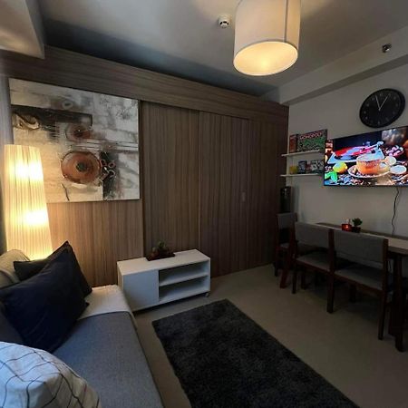 Shore 2 Residences High Speed Internet Walking Distance To Moa And Ikea Manila Bagian luar foto
