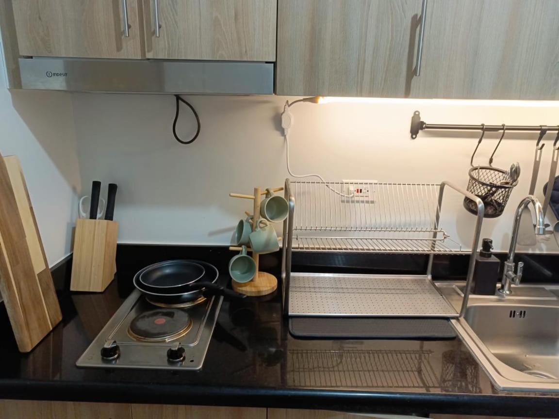 Shore 2 Residences High Speed Internet Walking Distance To Moa And Ikea Manila Bagian luar foto