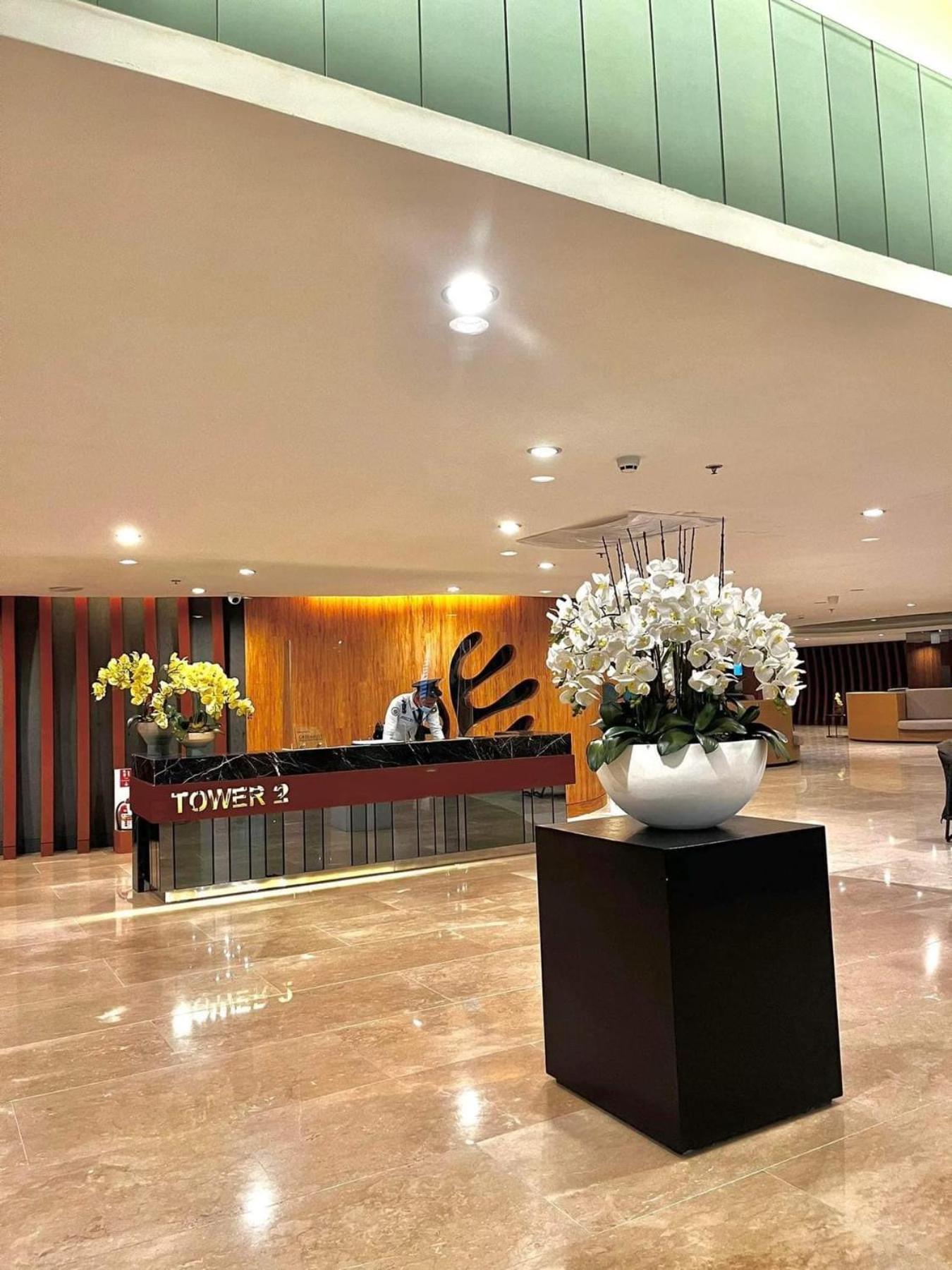 Shore 2 Residences High Speed Internet Walking Distance To Moa And Ikea Manila Bagian luar foto